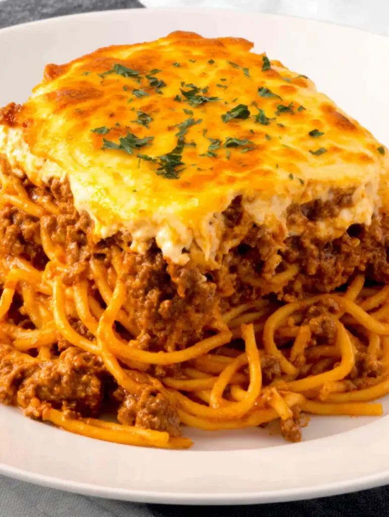 Indulgent Million Dollar Spaghetti: A Comforting Casserole Delight - image 3