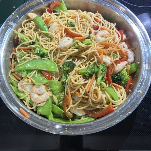 High-Protein Shrimp Stir Fry with Noodles: A Quick and Nutritious Meal