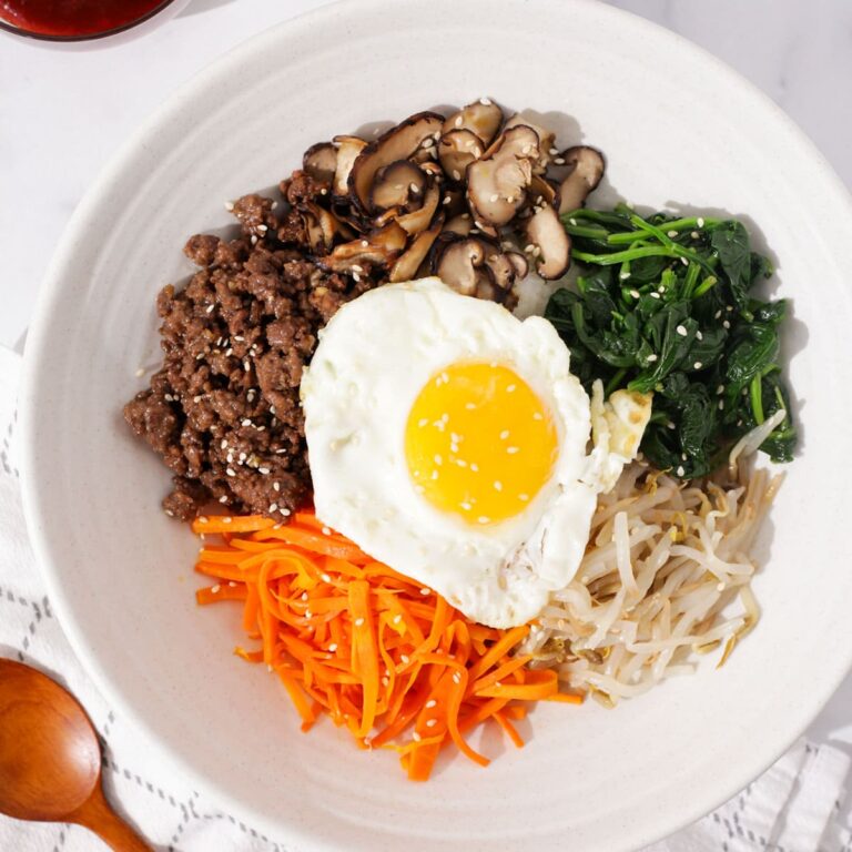 Easy Bibimbap (Korean Mixed Rice Bowl)