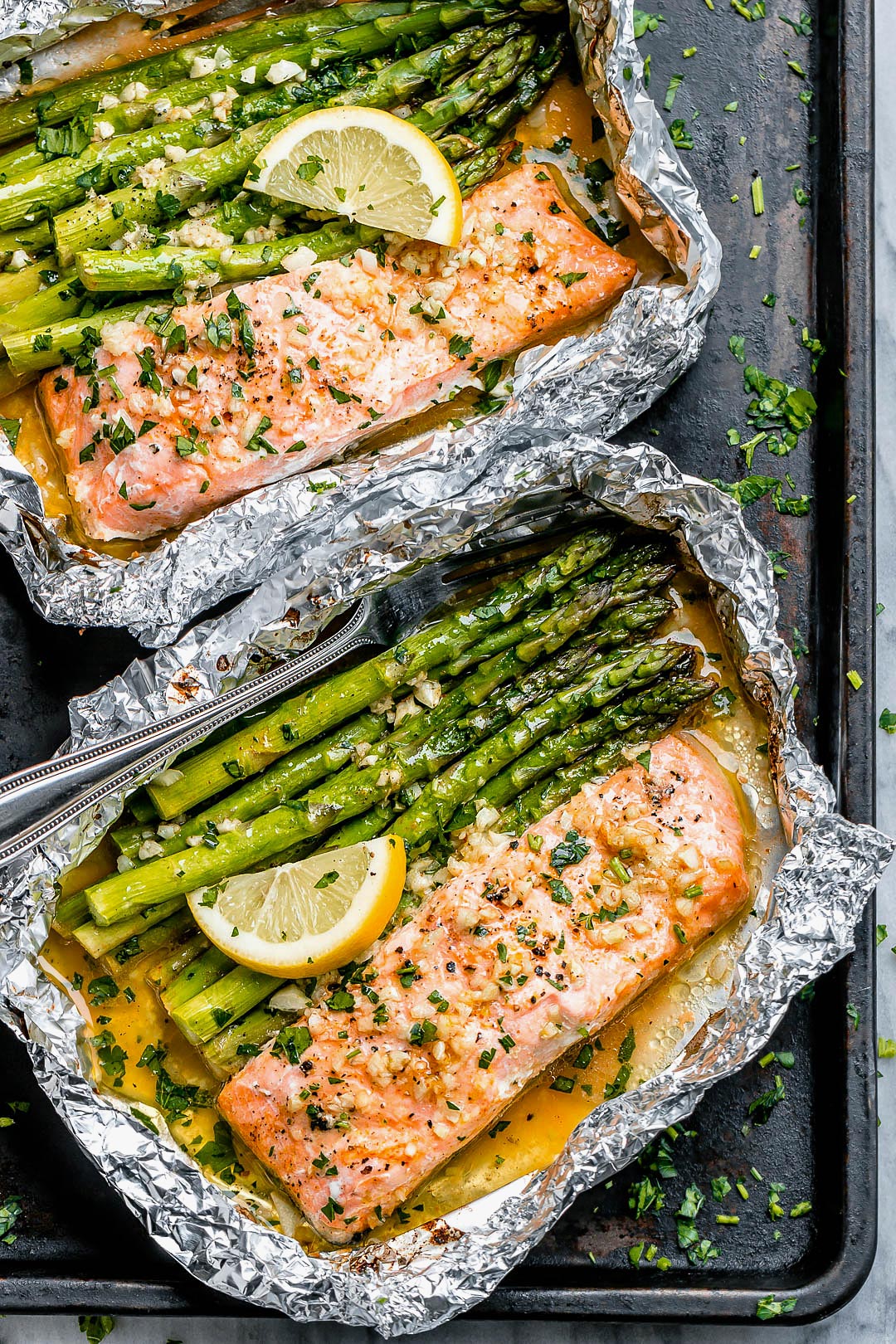 Baked Salmon Asparagus Foil Packs: A Quick and Flavorful Dinner ingredients