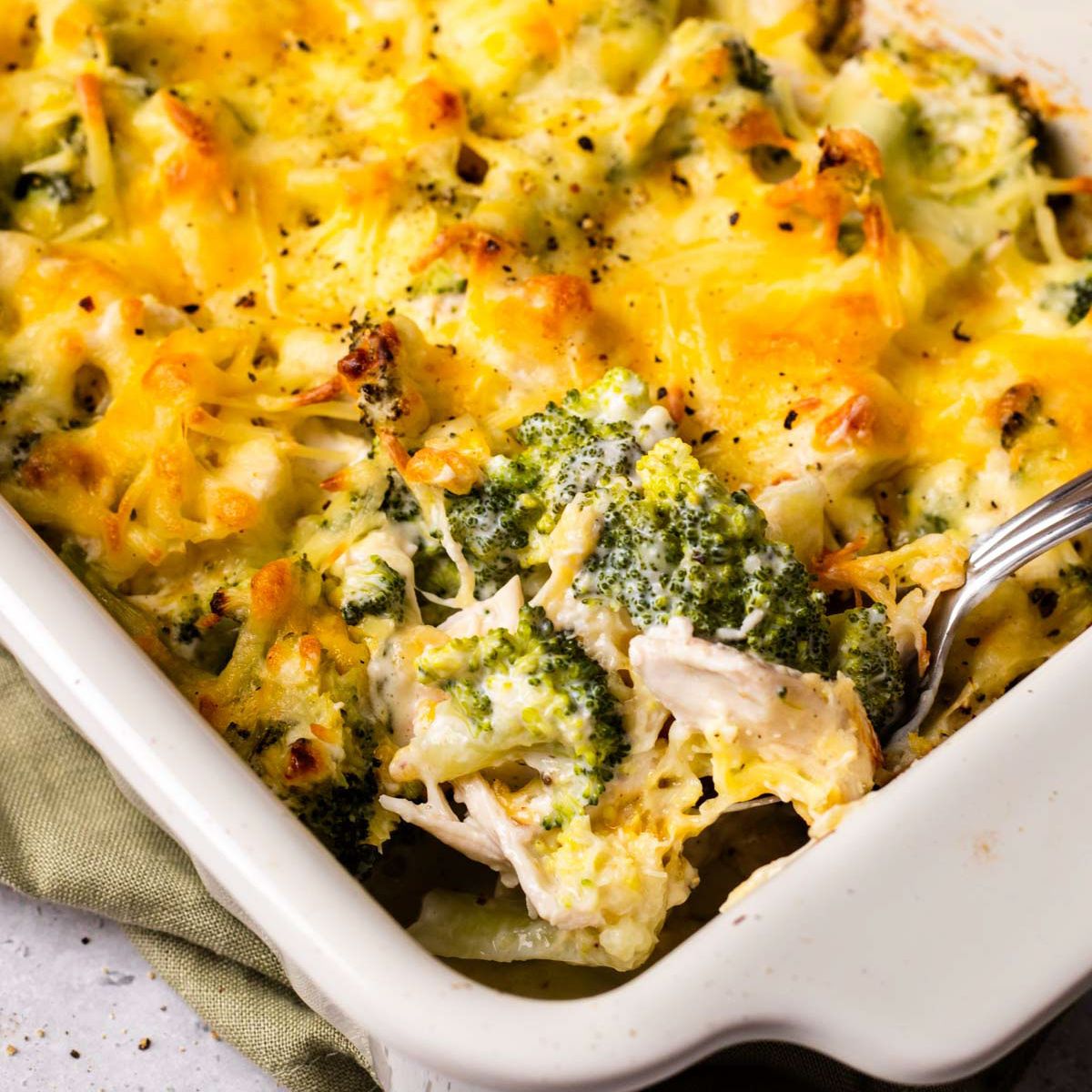Delicious Chicken Broccoli Bake for a Hearty Dinner