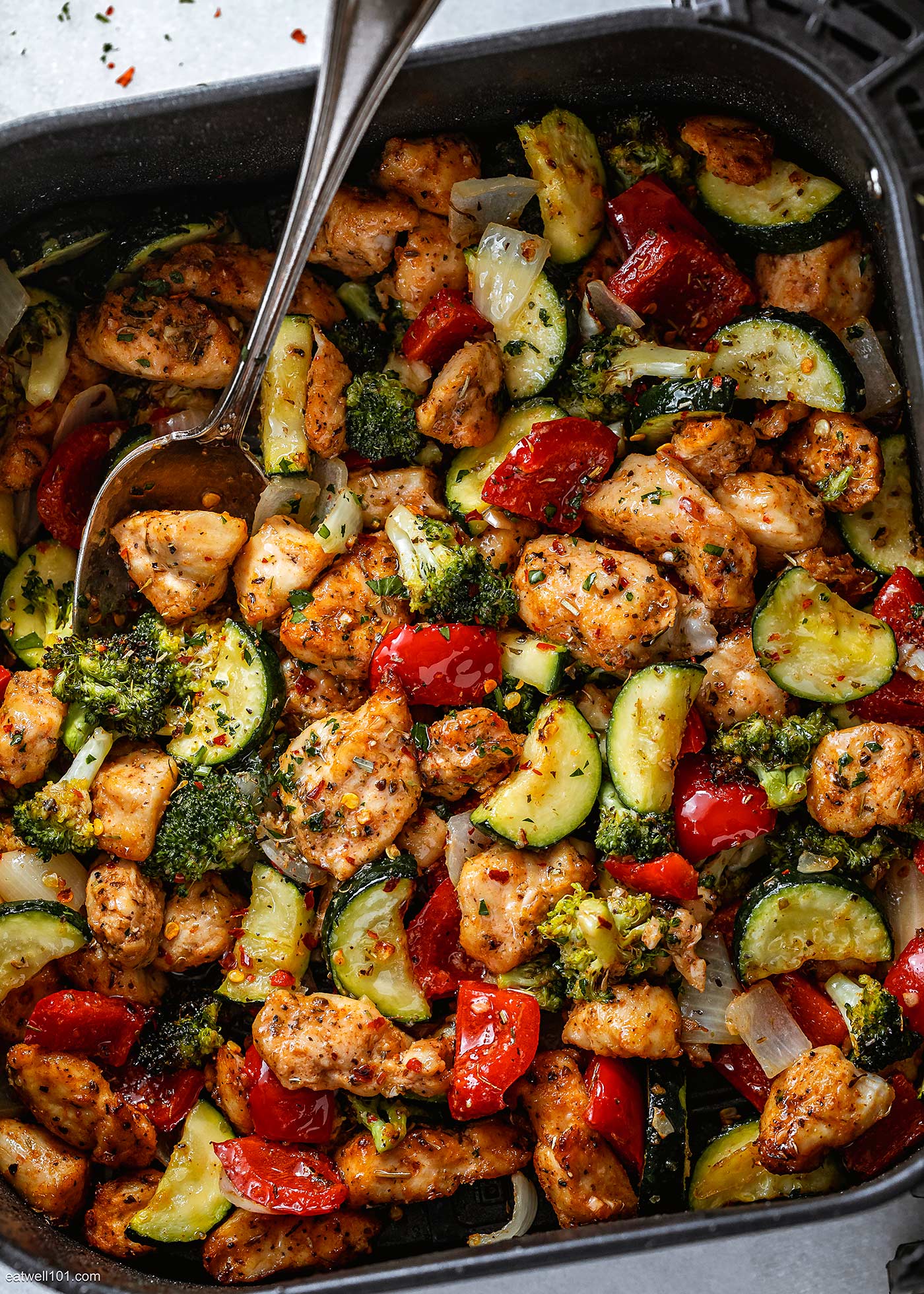 Quick and Easy Air Fryer Chicken and Vegetables Recipe