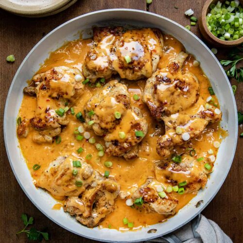 Skillet Bang Bang Chicken Thighs: A Flavorful Dinner Delight
