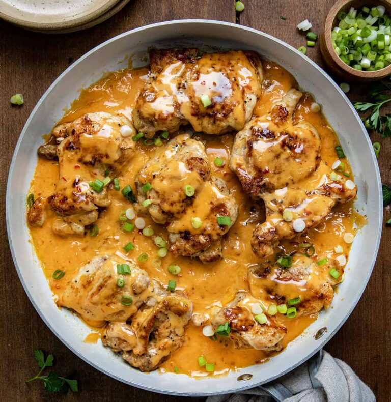 Skillet Bang Bang Chicken Thighs: A Flavorful Dinner Delight