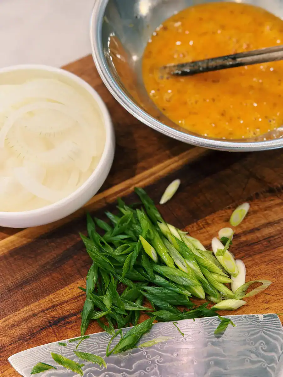 Japanese Inspired Chicken and Egg Rice Bowl ingredients