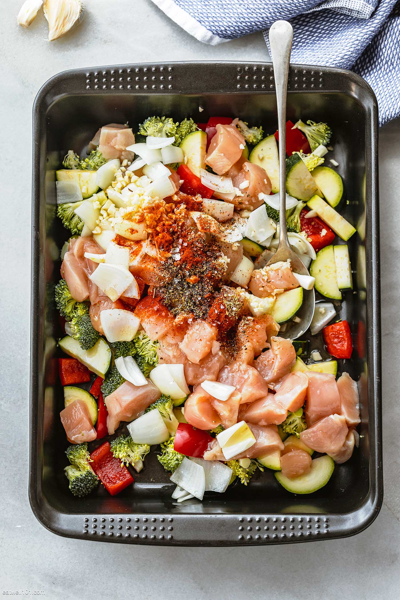 Quick and Easy Air Fryer Chicken and Vegetables Recipe preparation